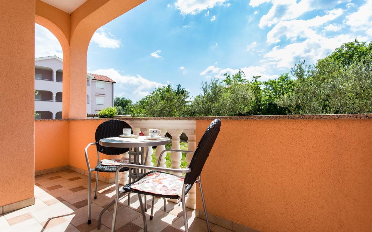 Apartman Justinic Šilo Exterior foto