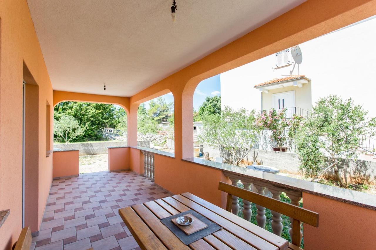 Apartman Justinic Šilo Exterior foto